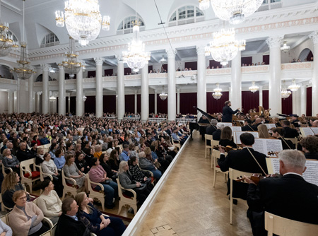 На концертах РНО